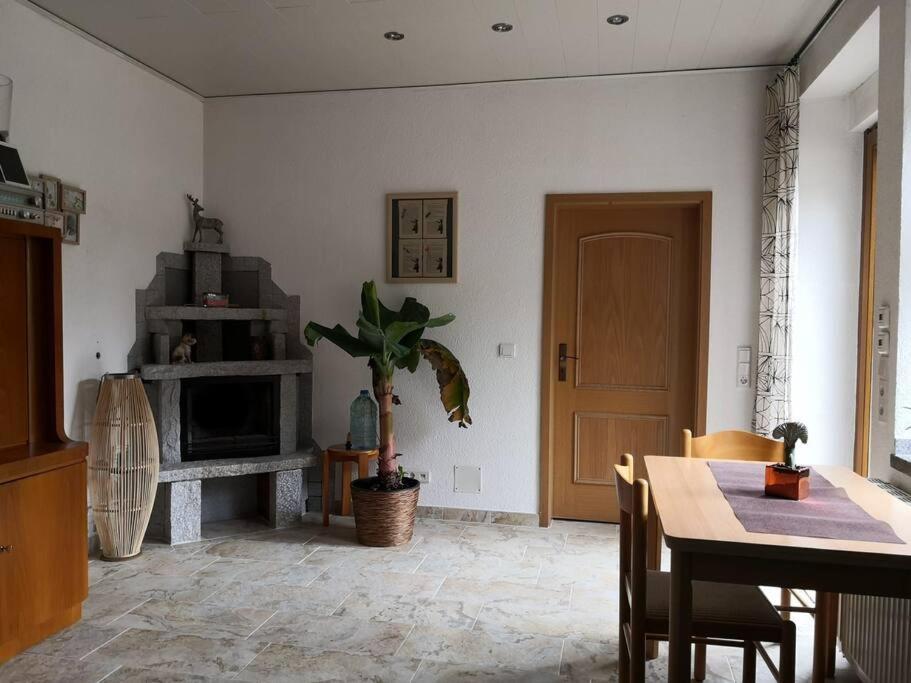 Ferienwohnung ERZGRÜN - Aktiv und entspannt im Grünen Zwönitz Exterior foto