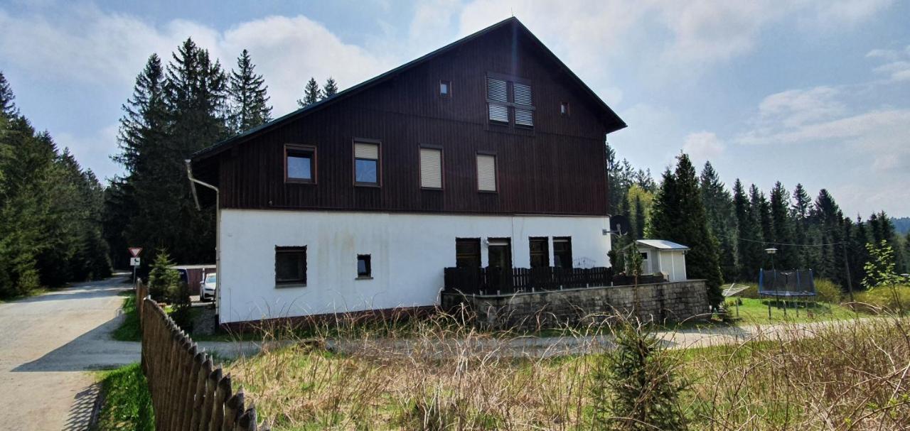Ferienwohnung ERZGRÜN - Aktiv und entspannt im Grünen Zwönitz Exterior foto